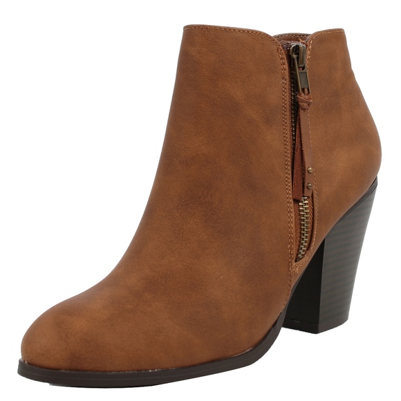 Size 10 Light Tan Tassel Side Zipper Block Heel - Picture 4 of 7